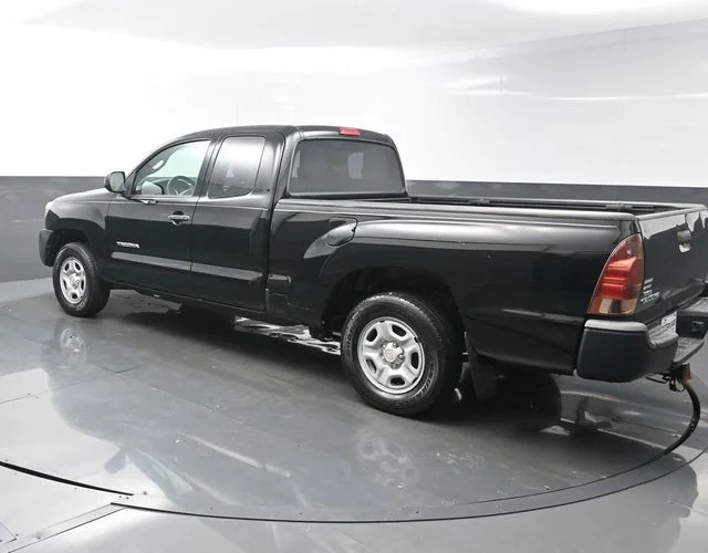 Used 2013 Black Toyota Base image 5