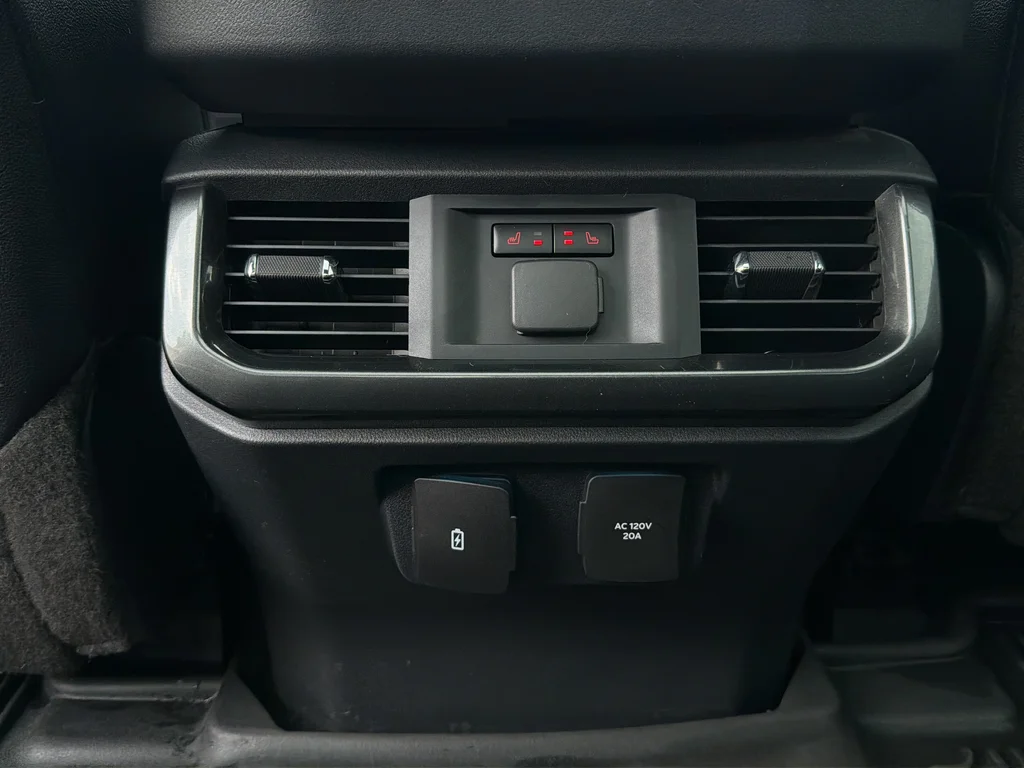 Used 2021 Silver Ford Lariat image 18
