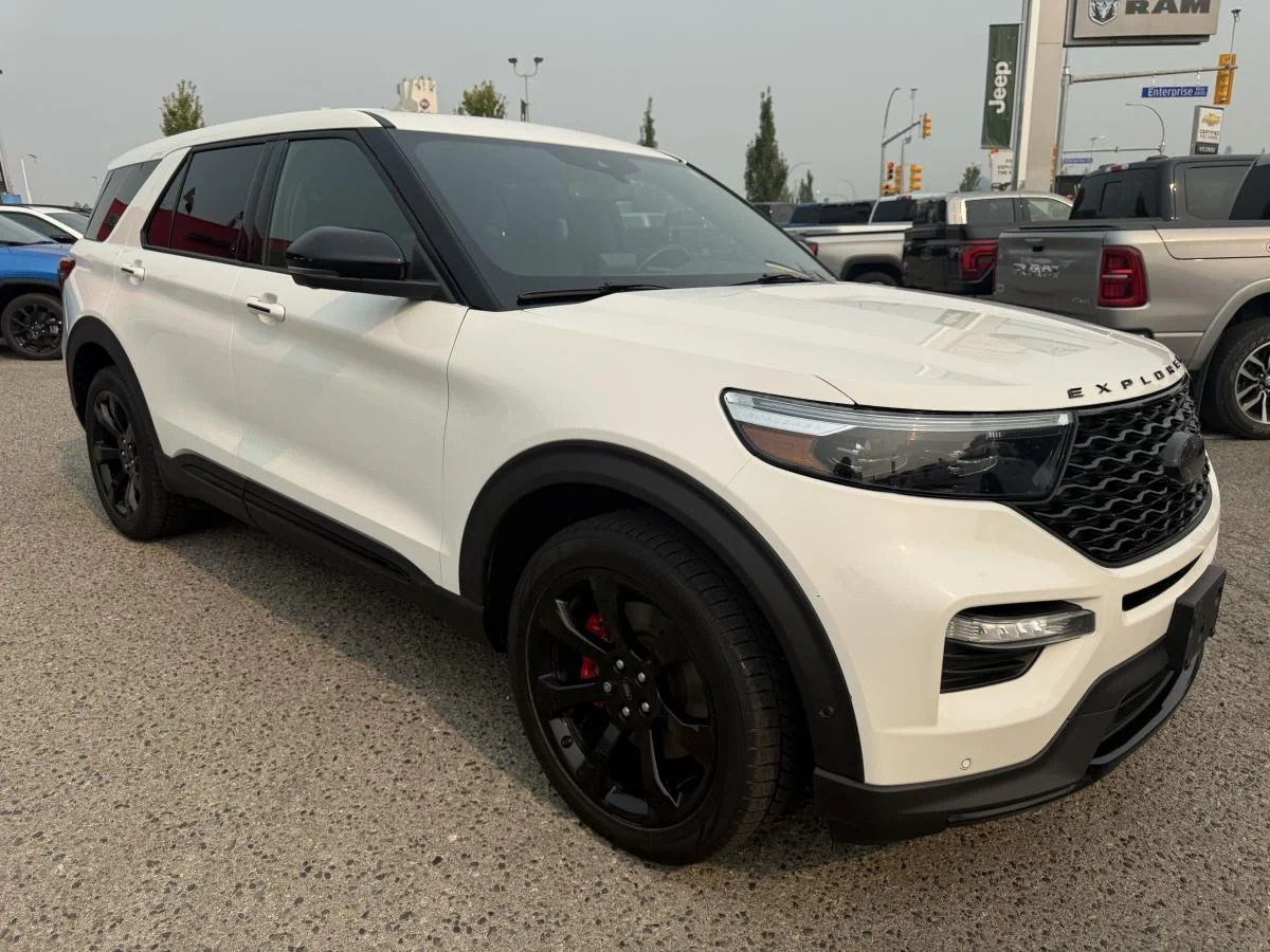 Used 2021 White Ford St Awd image 11