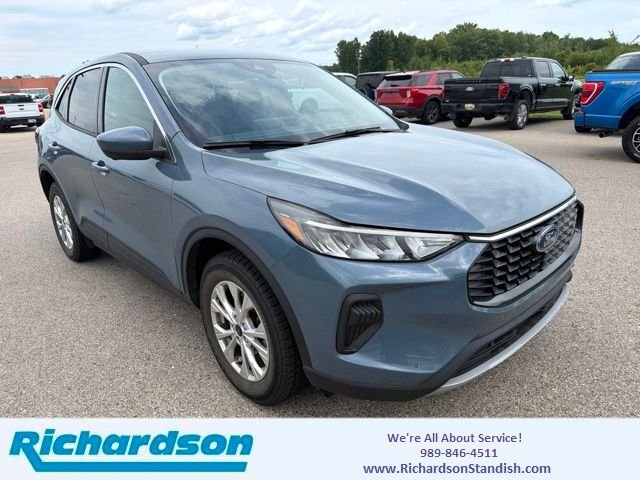 2023 Ford Escape
