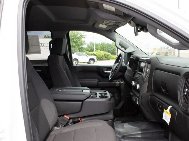 2025 GMC Sierra 3500 Chassis Cab Pro - Photo 25