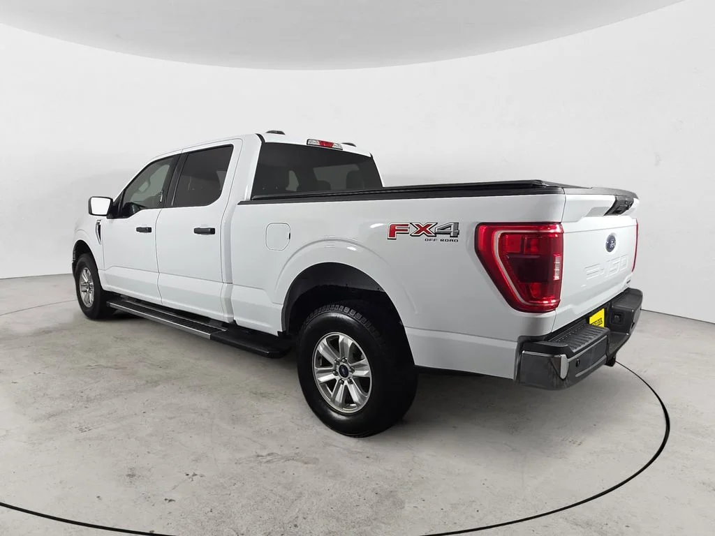Used 2022 White Ford XLT image 3