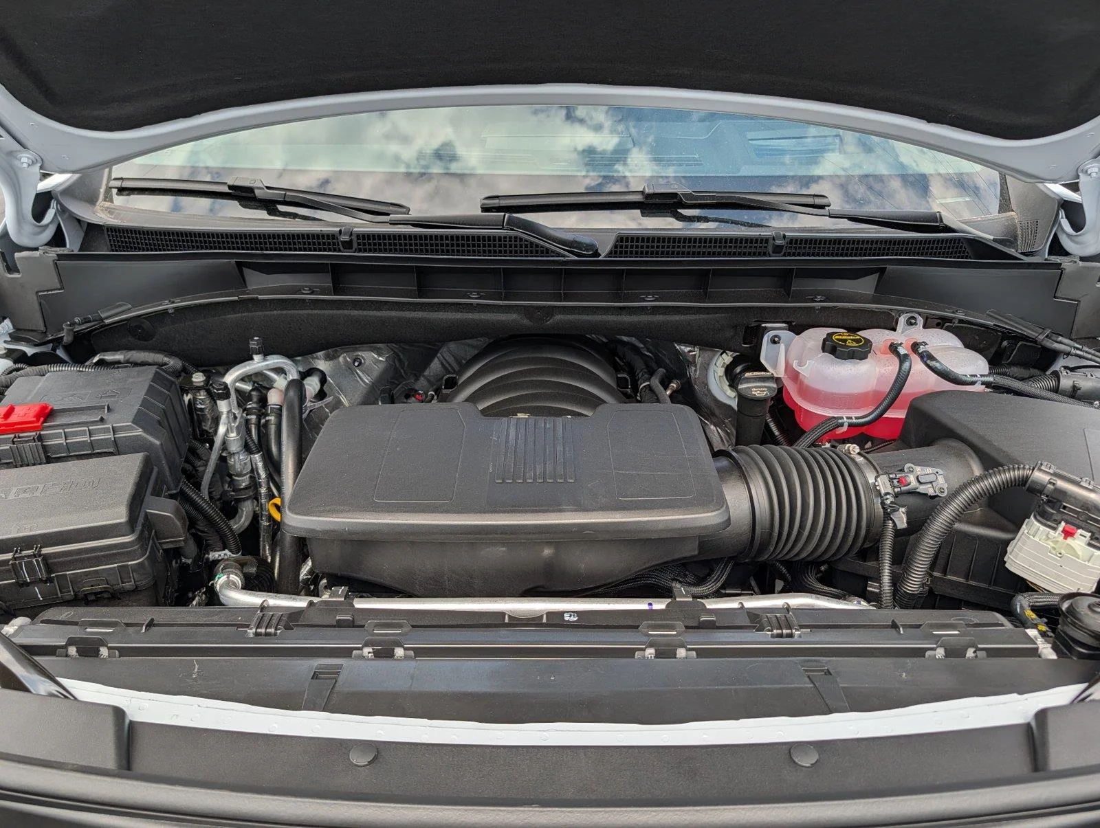 New 2026 Glacier White Tricoat GMC Denali image 38