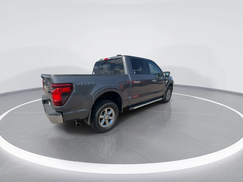 Used 2024 Gray Ford XLT image 8