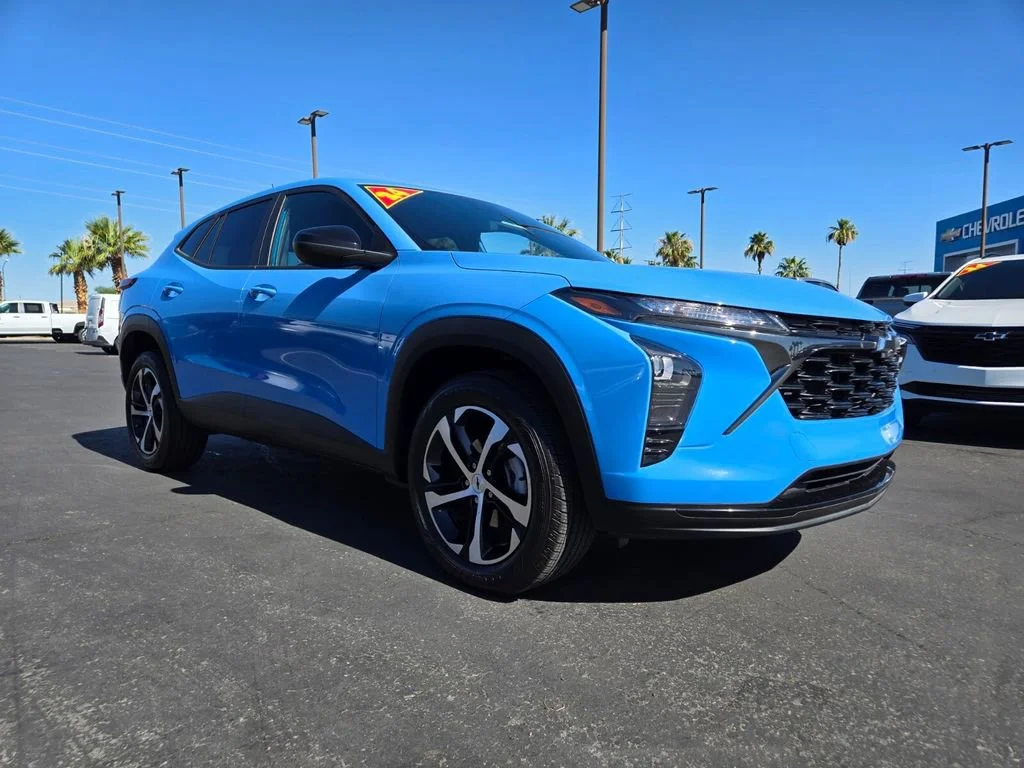 Used 2024 Fountain Blue Chevrolet 1RS image 1