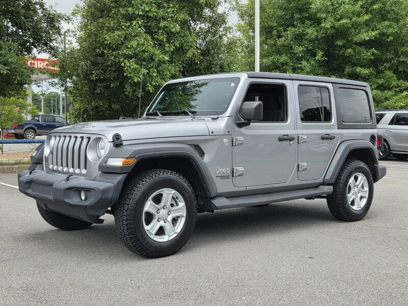 Used 2018 Billet Silver Metallic Clearco JEEP UNLIMITED SPORT S image 1