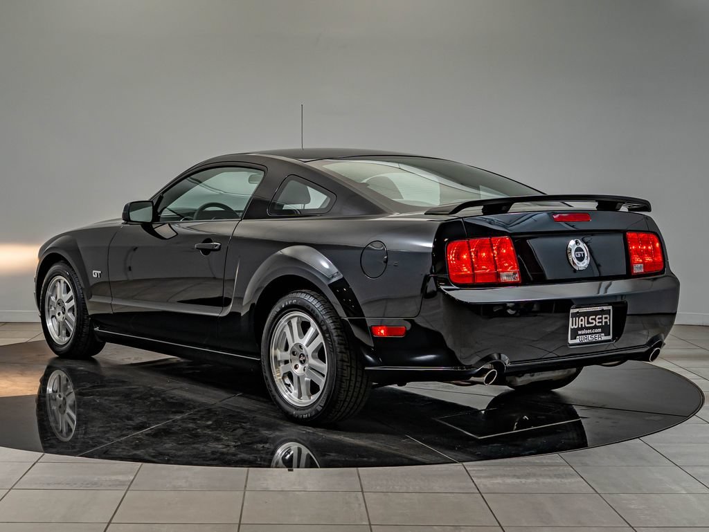 Used 2008 Black Ford GT Deluxe image 7