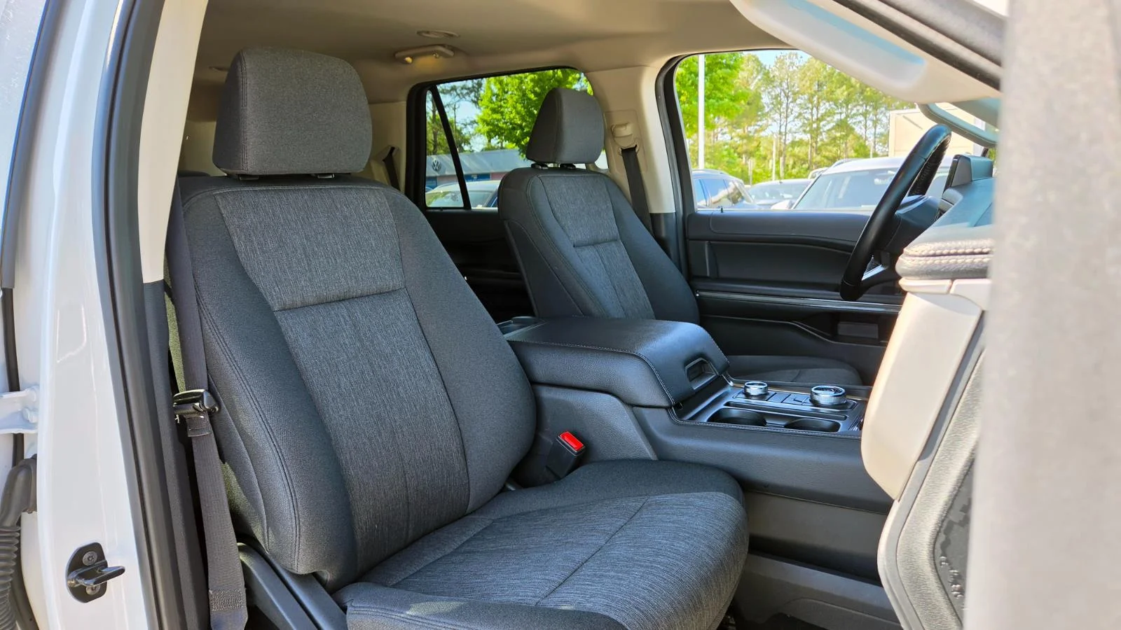 Used 2024 Oxford White Ford XLT image 56