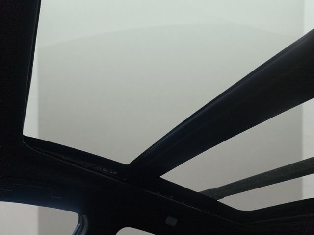 New 2026 Everest White Pearl TriCoat Nissan Rock Creek® image 7