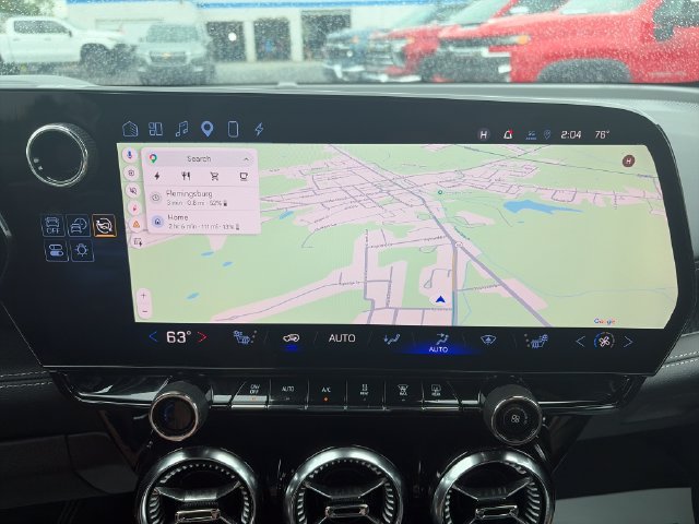Used 2024 Summit White Chevrolet LT image 17