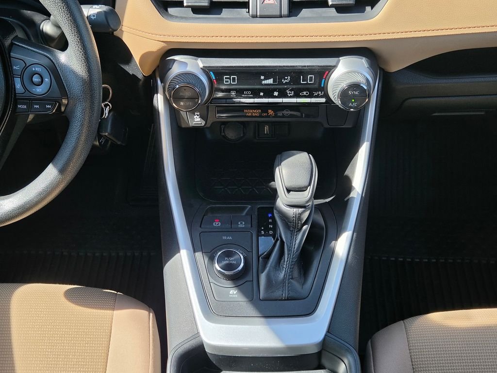 Used 2021 White Toyota LE image 28