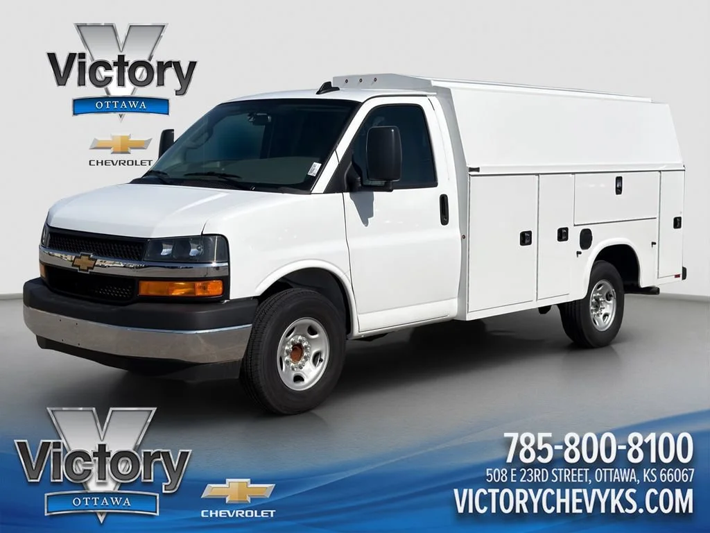 2026 Chevrolet Express Cutaway Base