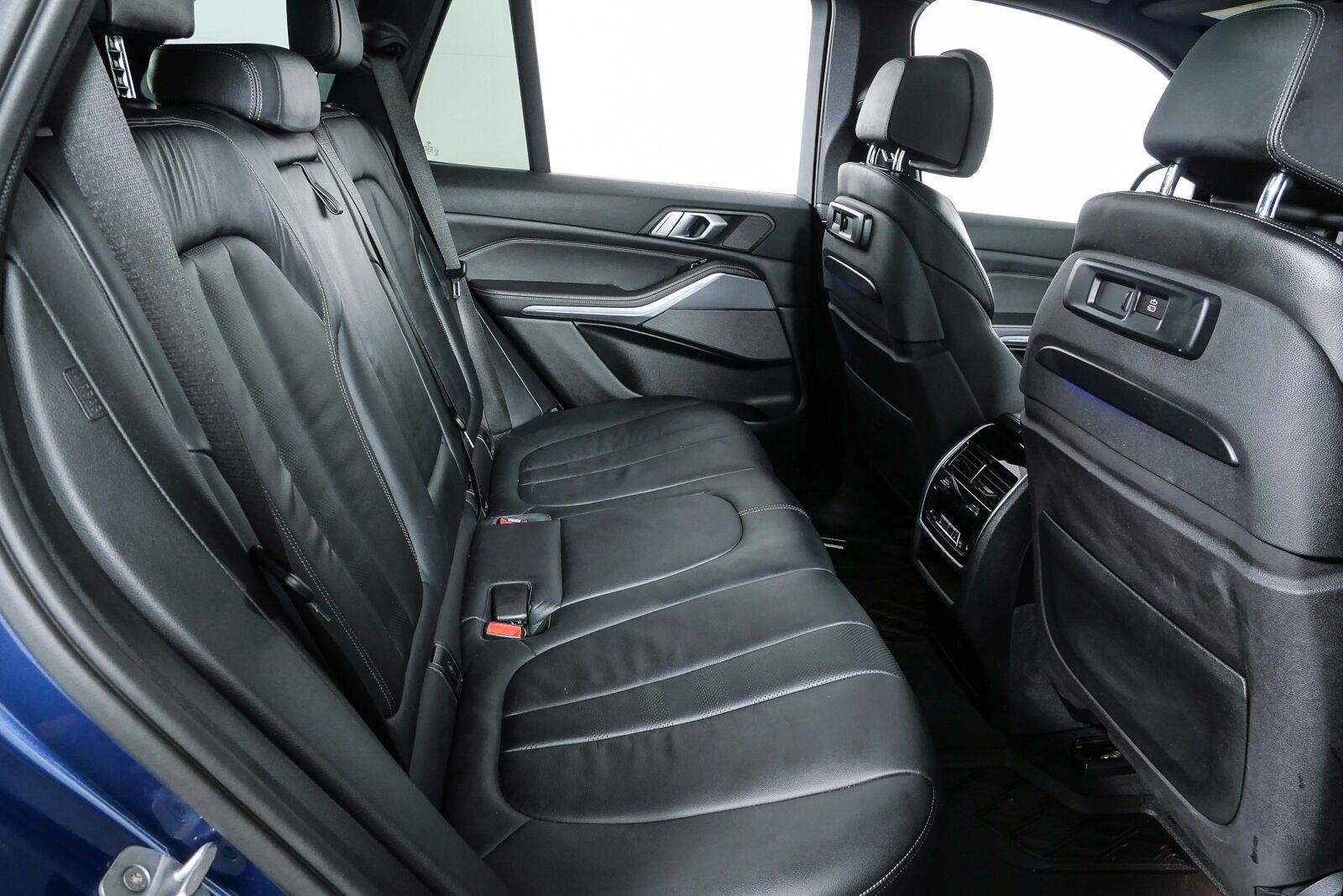 Used 2019 Tanzanite Blue II Metallic BMW xDrive40i image 22
