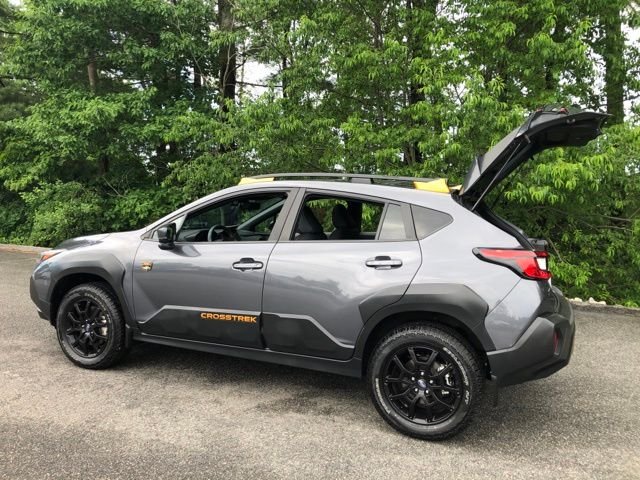 Used 2025 Gray Subaru Wilderness image 10