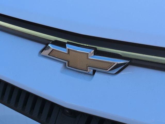 New 2026 Summit White Chevrolet LT image 32