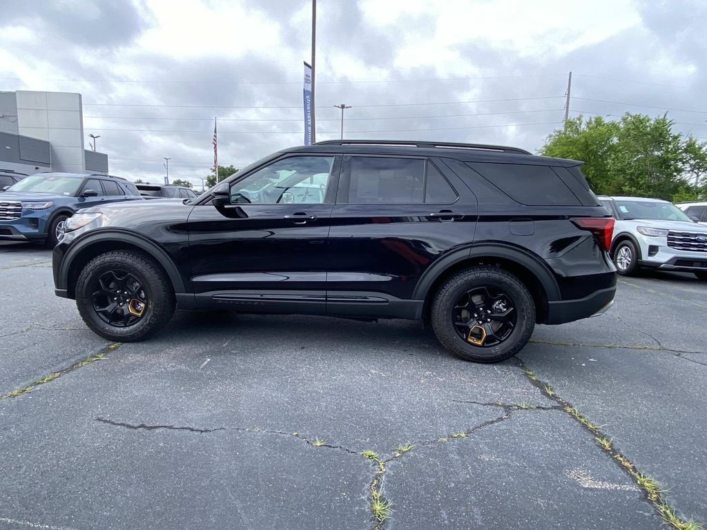 New 2026 Agate Black Metallic Ford Tremor® image 6