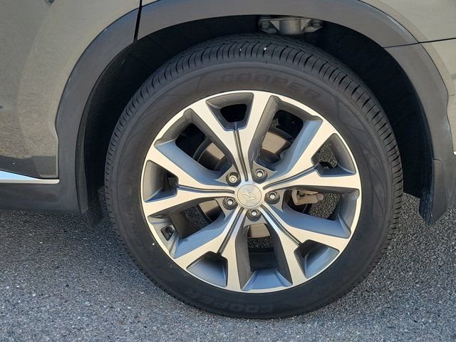 Used 2021 Rainforest Hyundai SEL image 9