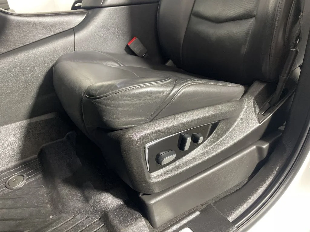 Used 2019 White Cadillac Premium Luxury image 11