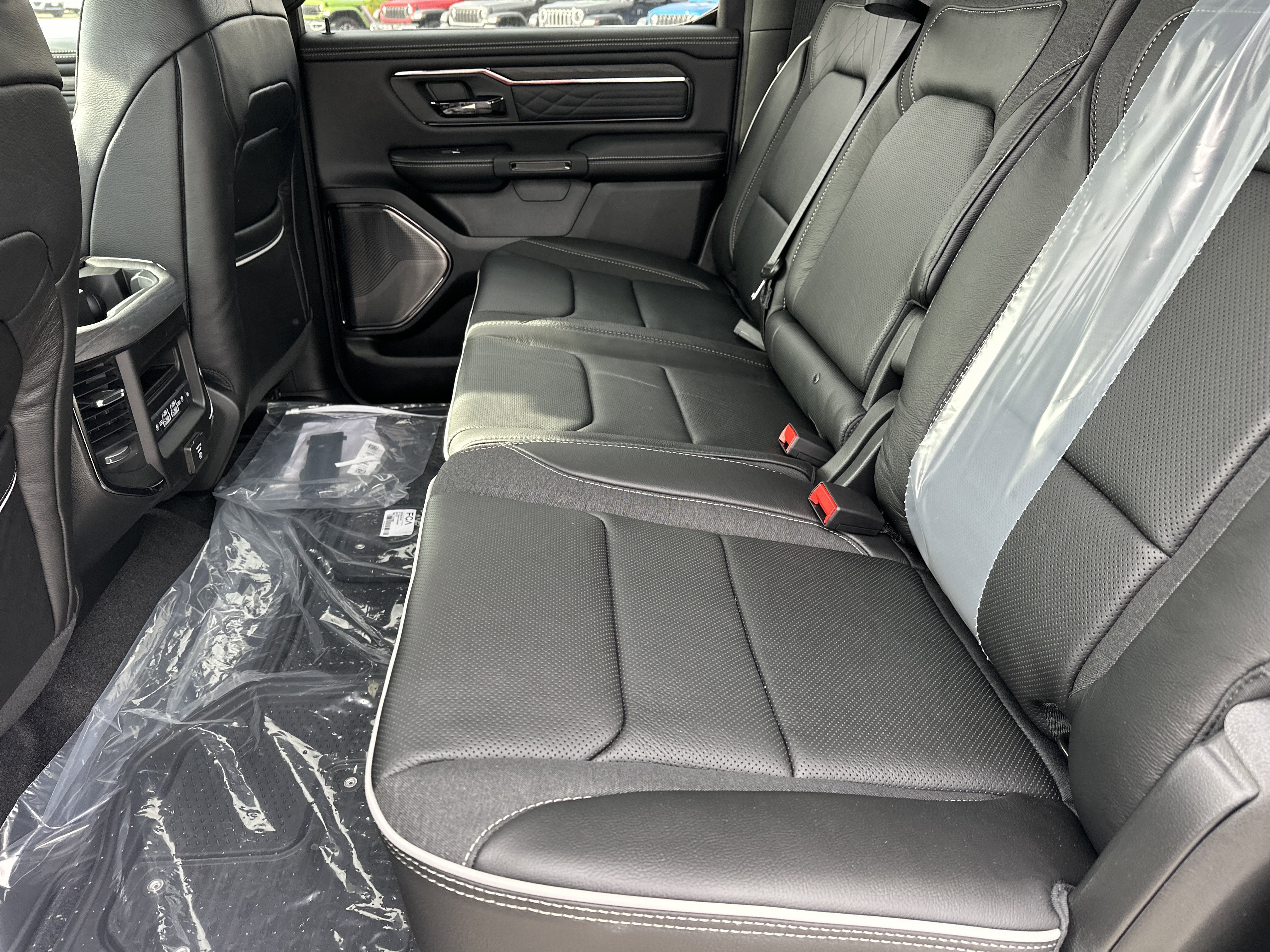 2026 RAM 1500 Limited - Photo 21