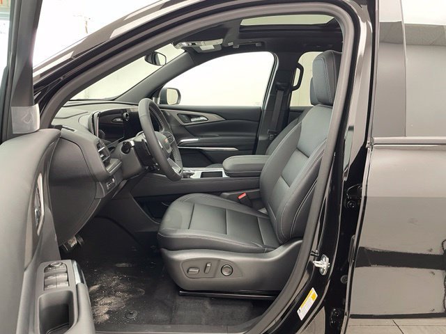 2027 Chevrolet Traverse LT - Photo 9