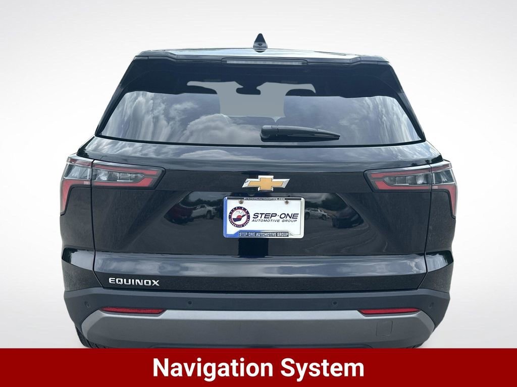 Used 2025 Mosaic Black Metallic Chevrolet LT image 5