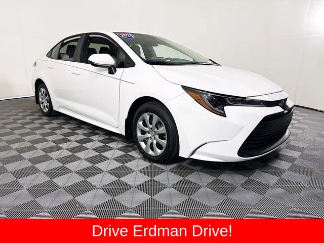 Used 2025 White Toyota LE image 1
