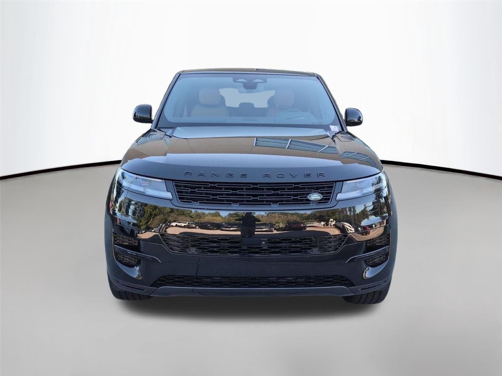 New 2027 Santorini Black Land Rover SE image 8
