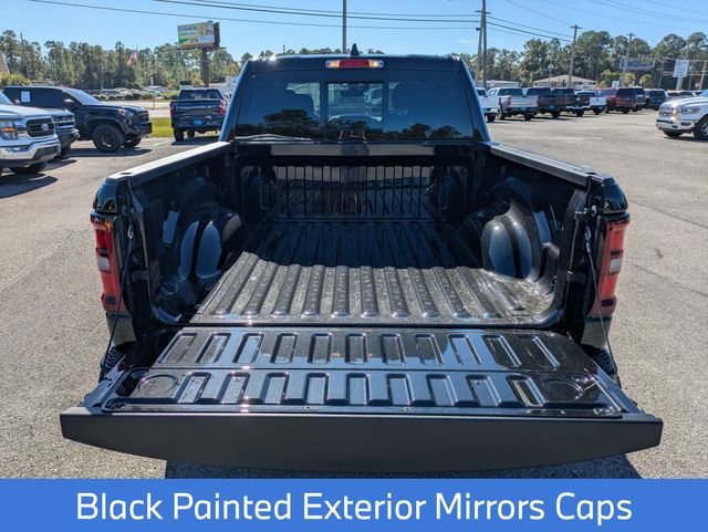 New 2026 Diamond Black Crystal Pearl-Coat Exterior Paint RAM Big Horn/Lone Star image 32
