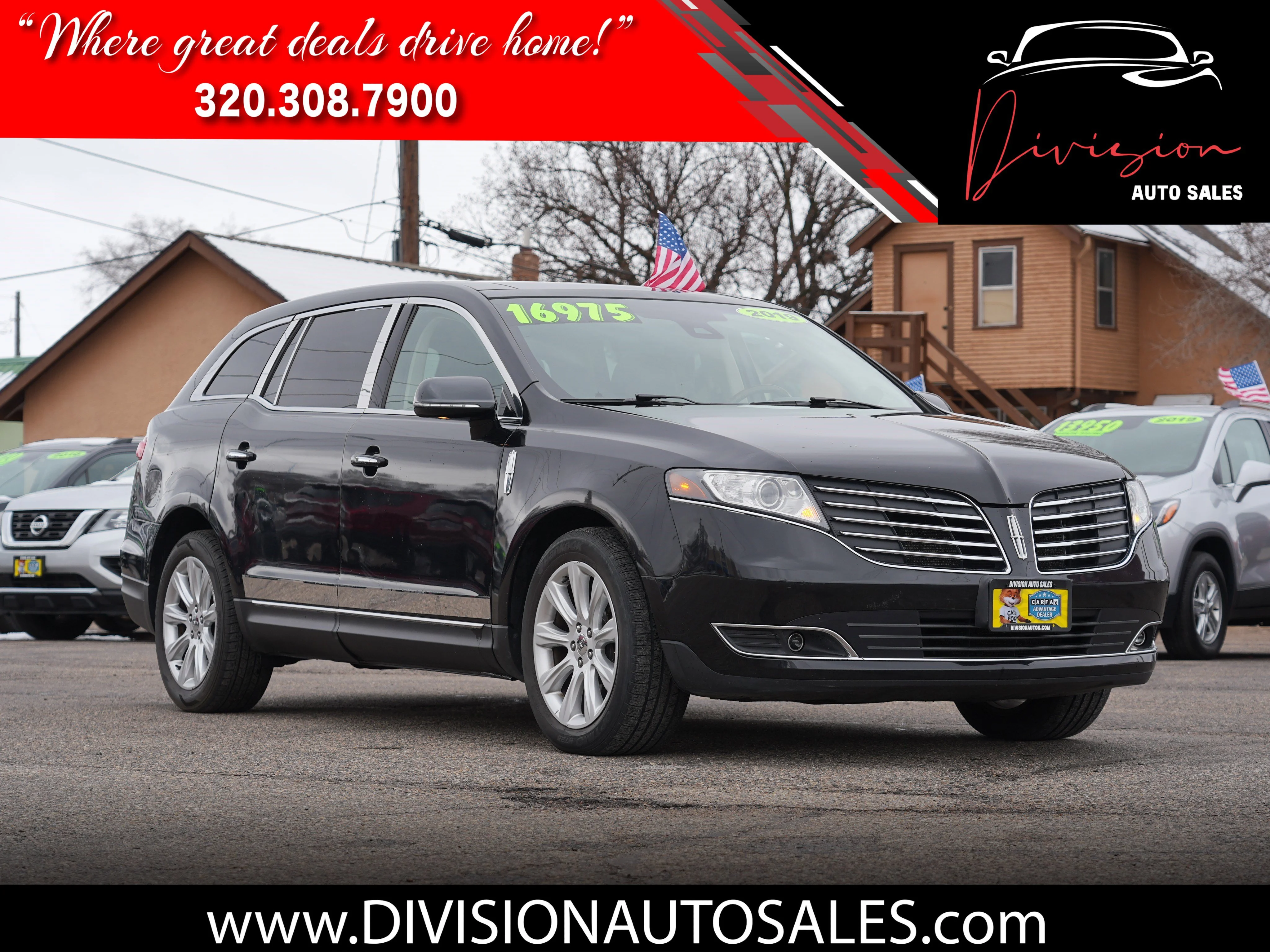 2019 Lincoln MKT 3.5 AWD's photo