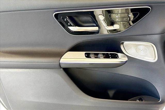 New 2026 Polar White Mercedes-Benz GLC 300 image 46