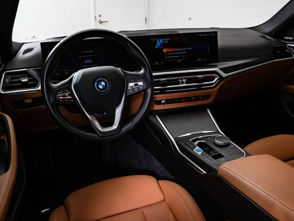 Used 2023 Mineral White Metallic BMW eDrive35 image 4