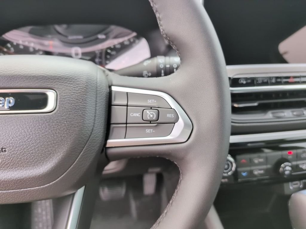 New 2026 Black Jeep Latitude image 21
