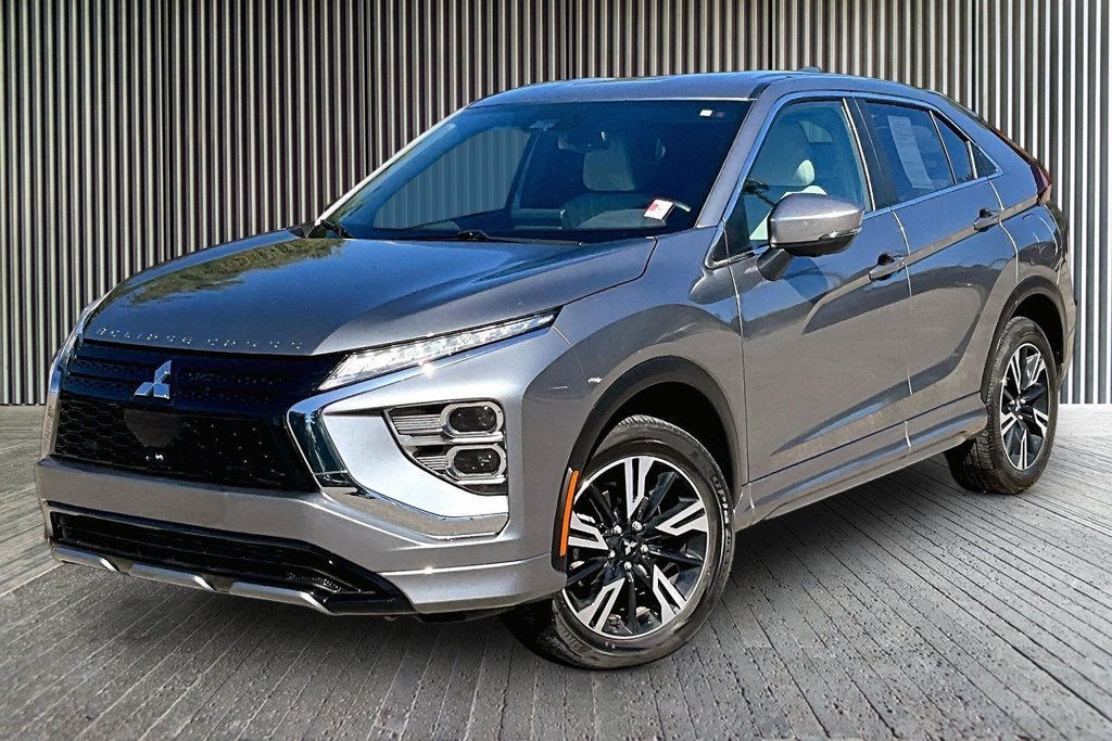 Used 2025 Gray Mitsubishi  image 15