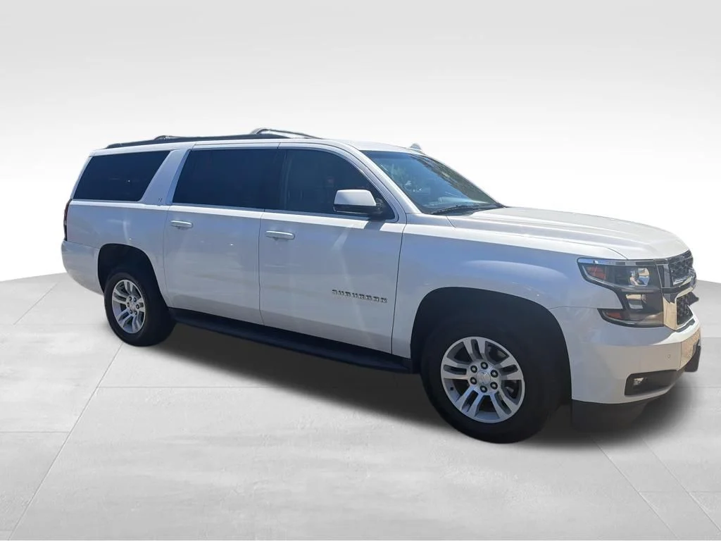 Used 2019 White Chevrolet LT image 4