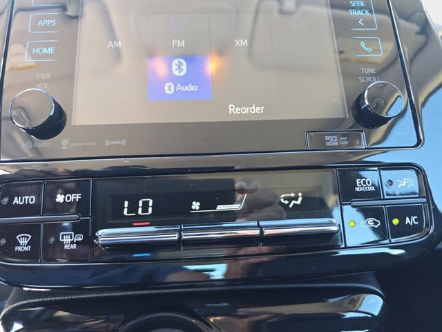 Used 2016 White Toyota Three Touring image 26