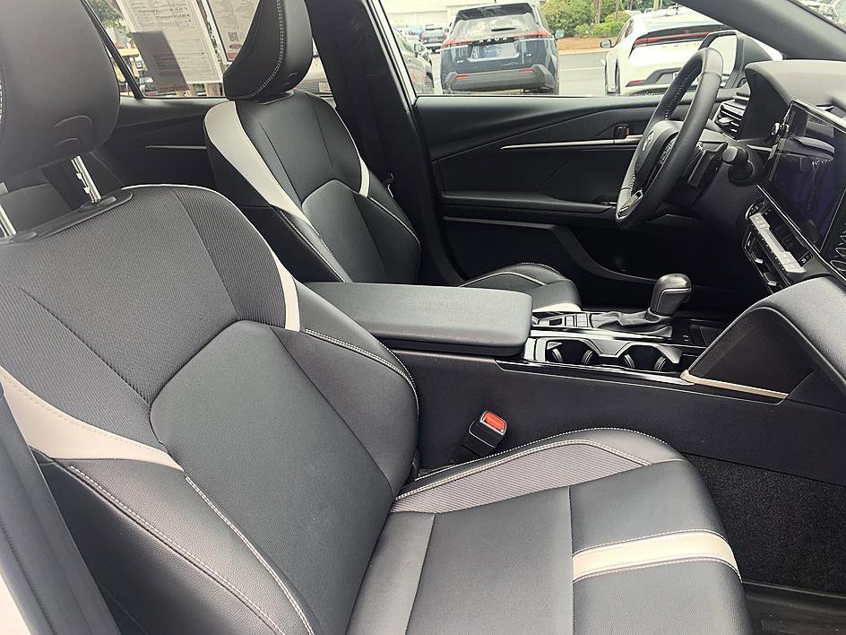 Certified Used 2025 Ice Toyota SE image 20
