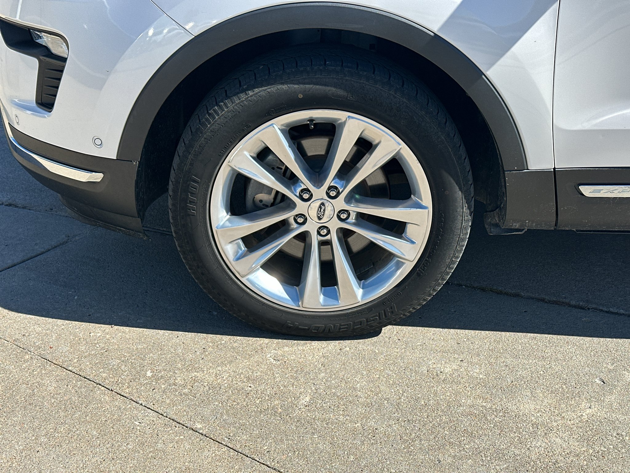 Used 2018 White Platinum Metallic Tri-Coat Ford Limited image 7