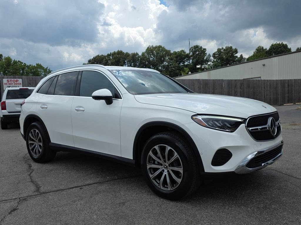 Certified Used 2024 White Mercedes-Benz GLC 300 image 7