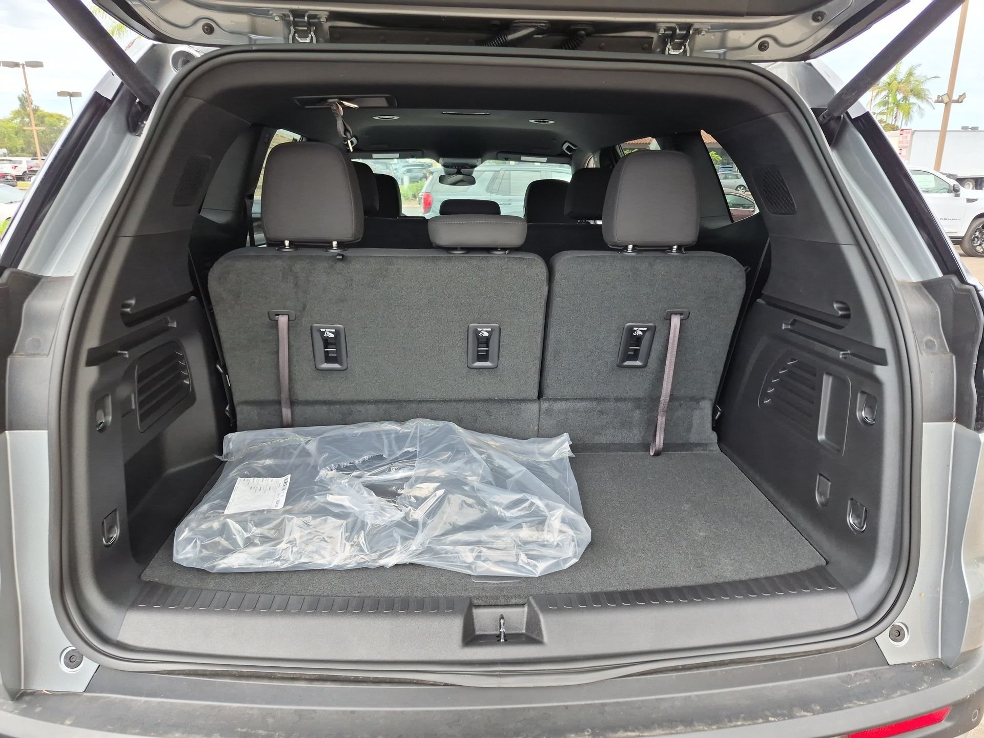 2025 GMC Acadia Elevation - Photo 26