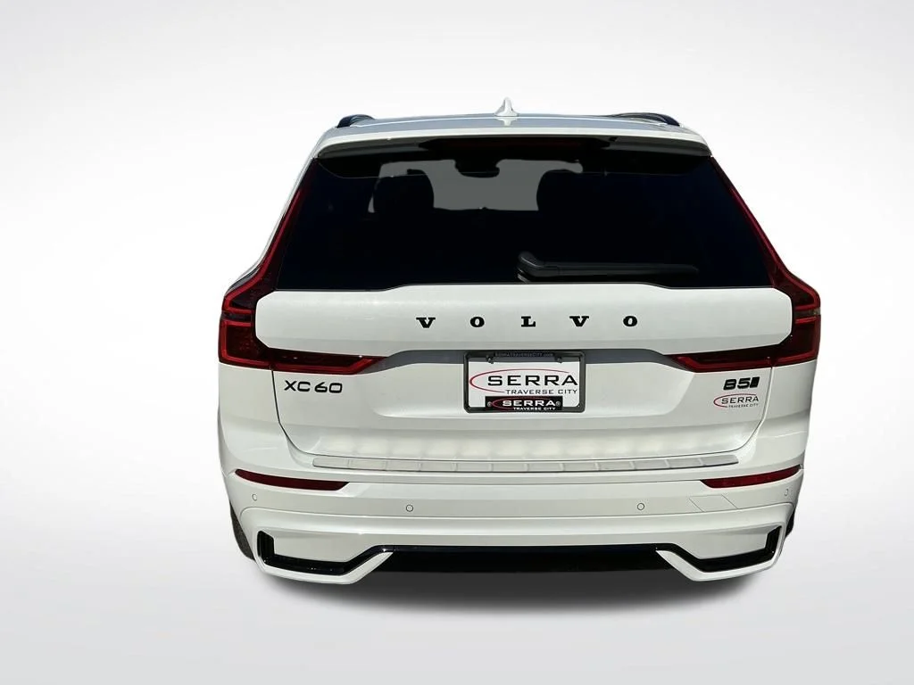 New 2026 Crystal White Volvo Ultra image 4