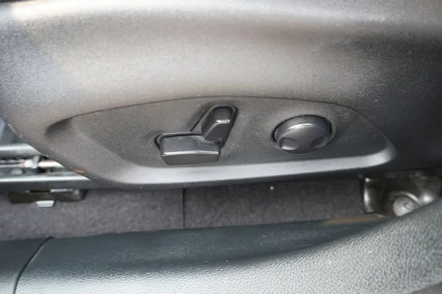 Used 2023 Silver Jeep Trailhawk image 22