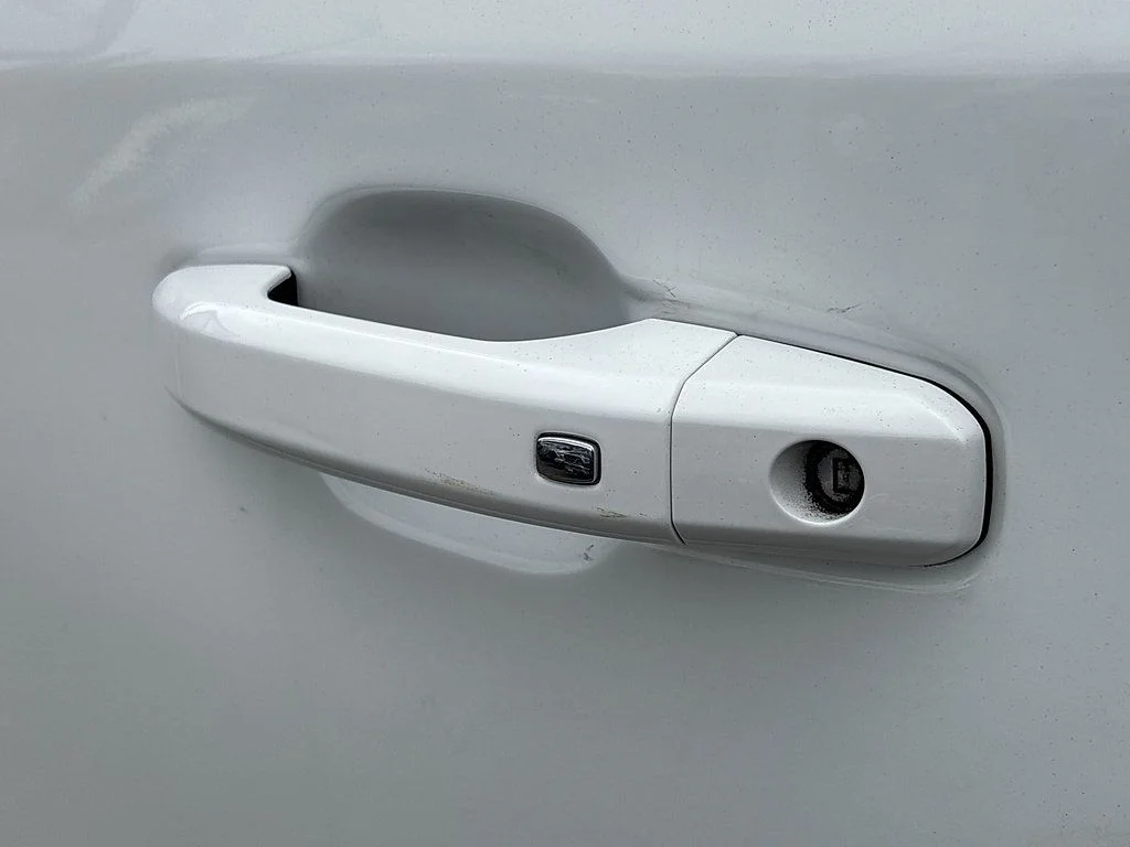 Used 2023 White Chevrolet LT image 9