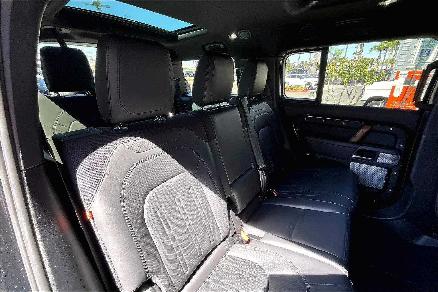 Certified Used 2023 Black Land Rover X image 27