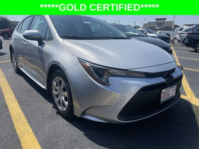 2025 Toyota Corolla LE - Photo 10