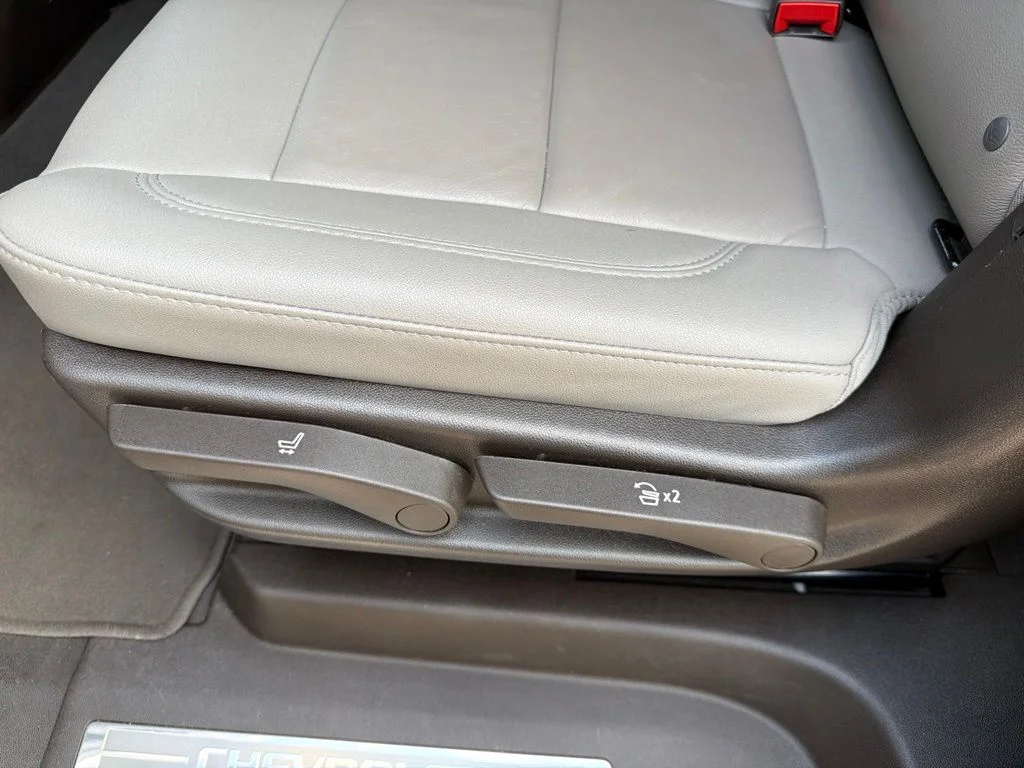 Used 2024 White Chevrolet LT image 19