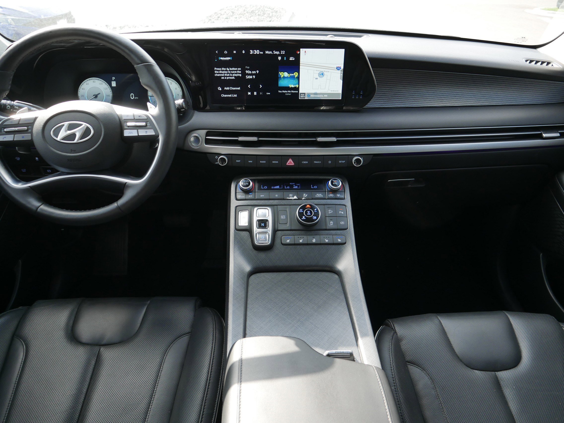 2024 Hyundai Palisade Limited - Photo 10