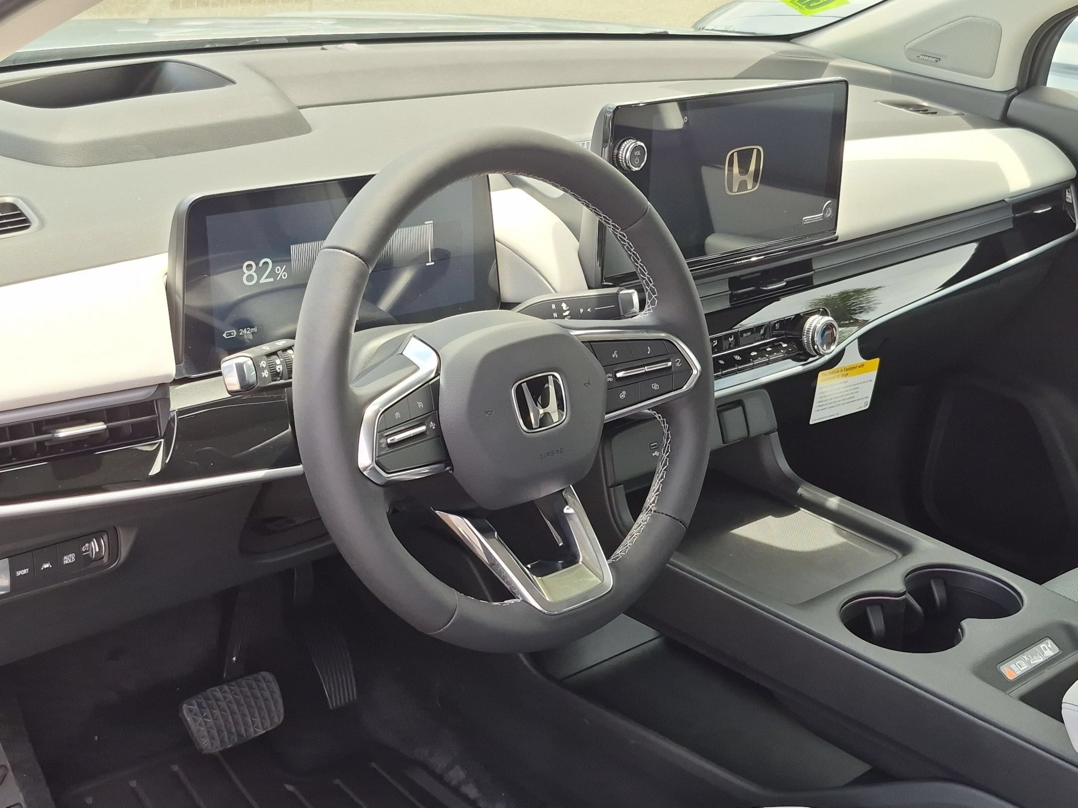 New 2026 Mercury Silver Metallic Honda Elite image 2