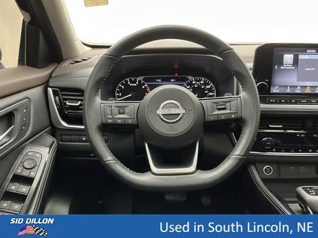 Used 2023 Super Black Nissan SL image 21