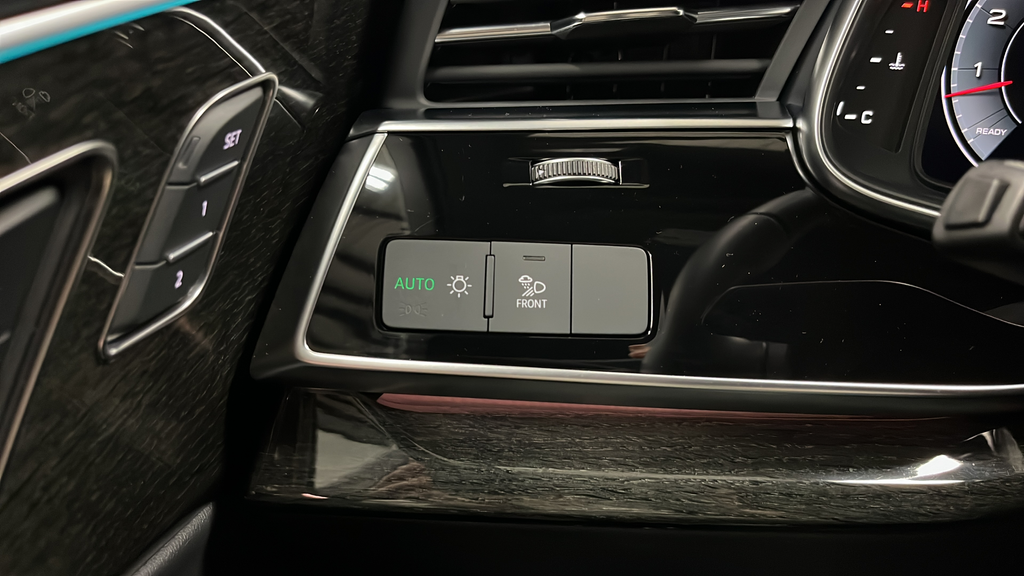 Used 2025 Glacier White Audi 55 Premium Plus image 34