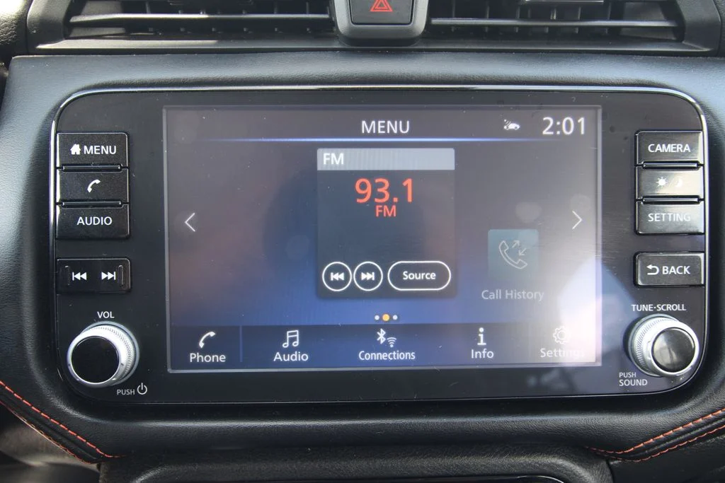 Used 2024 Silver Nissan 1.6 SR image 29